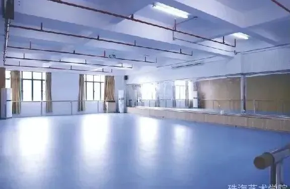 篮球老将如何通过瑜伽提升柔韧性_0